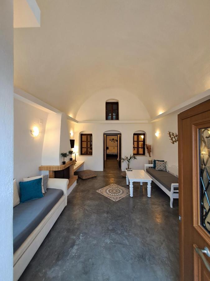 Navita Cave Houses Fira  Exterior foto
